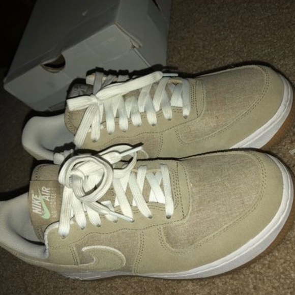 Air Force 1’s - Picture 4 of 4